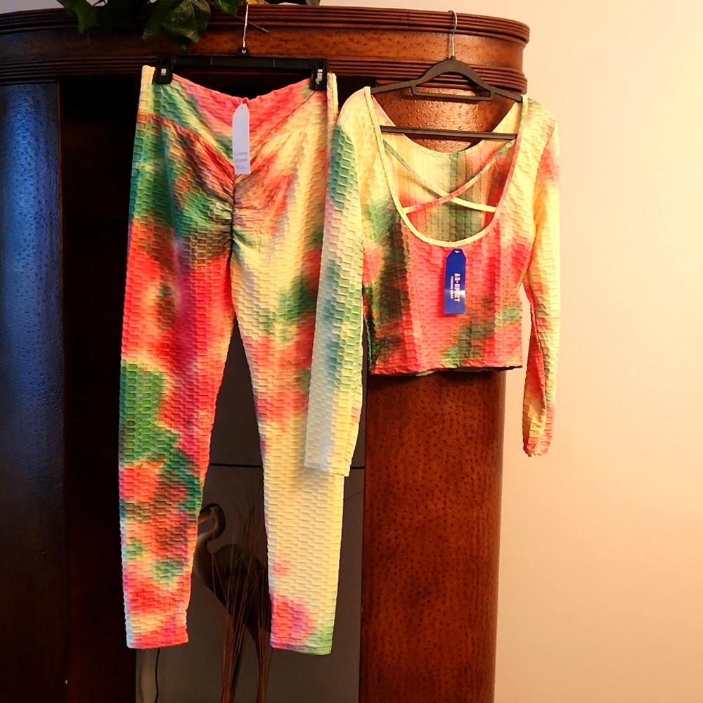 SPANDEX FITTING OUTFIT SIZE XL